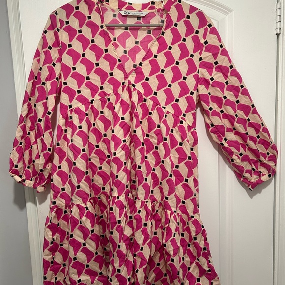 Pink Geometric Pattern Dress - Picture 2 of 2